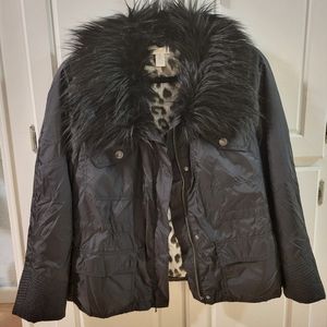Chico's Women's Black Short Jacket with Detatchable Faux Fur Collar Sz Small (4)